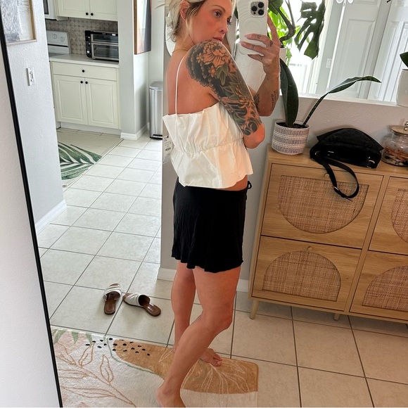 Zara Voluminous Bandeau Puff Ruffle Crop Top in Oyster White, Size Medium - Picture 12 of 14